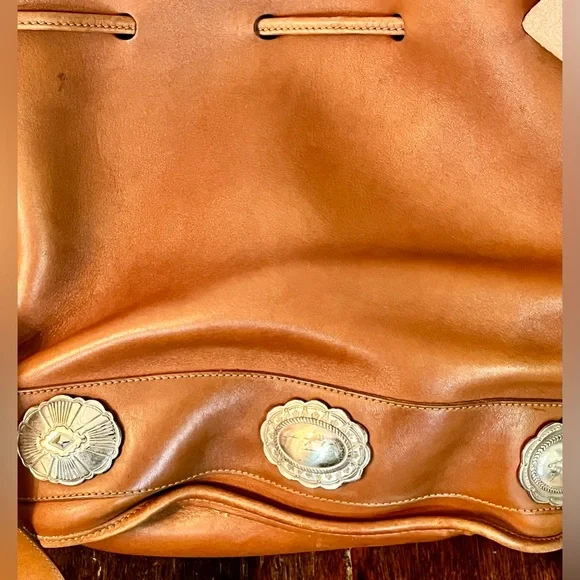 Brighton Concho Genuine Leather Bucket Bag Purse Like New - Picture 9 of 11